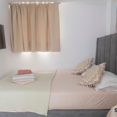 Explore Greece From Cozy City Centre Apartment Халкида Экстерьер фото