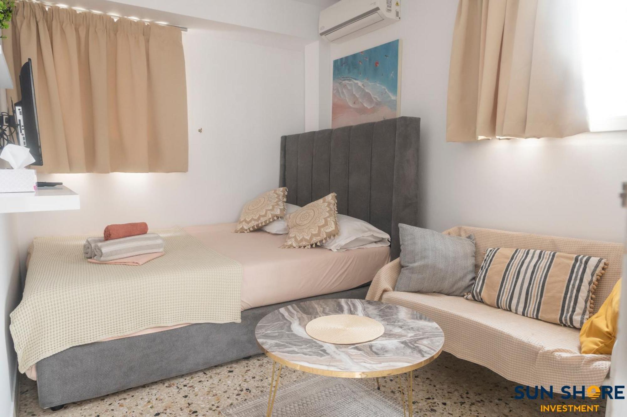 Explore Greece From Cozy City Centre Apartment Халкида Экстерьер фото